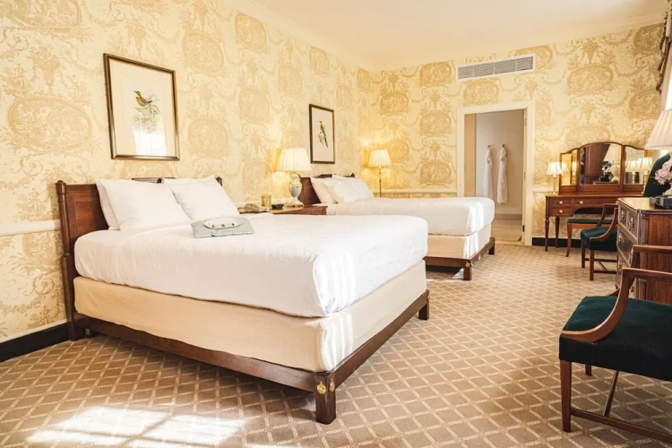 Deluxe Quadruple room