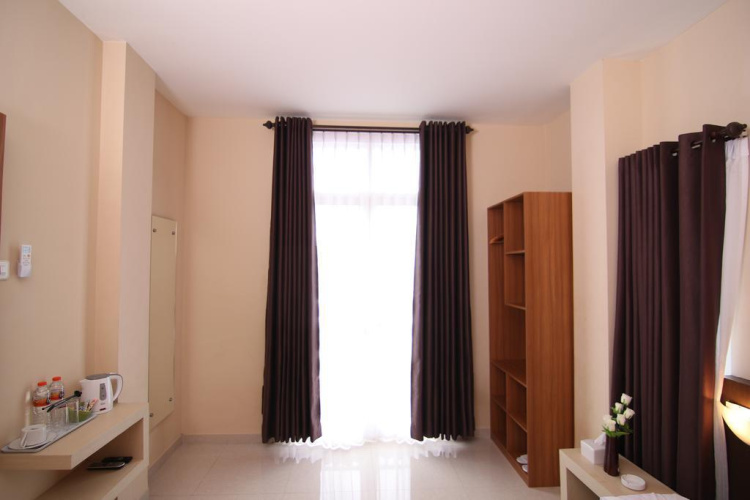 Bluebells Express Syariah Hotel