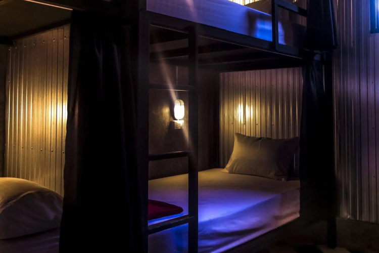Phanganist Hostel