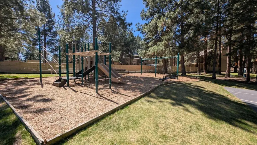 Mt Bachelor Village 324 B Sr 1 Bedroom Condo
