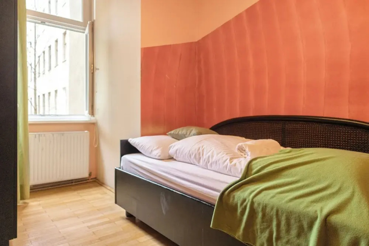 Spacious 2BR Apartment Central Long Stay
