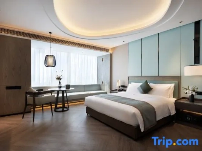 2 Bedrooms Executive Suite with lake view