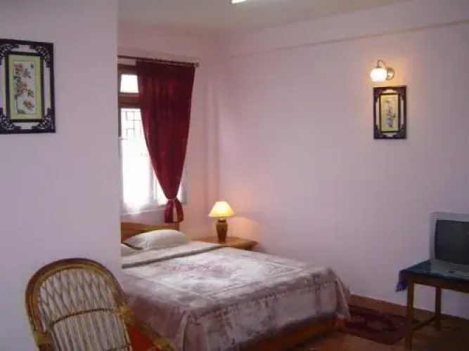 Deki Lodge