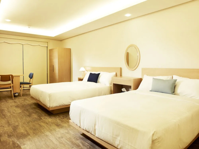 Tongyeong Geobukseon Hotel