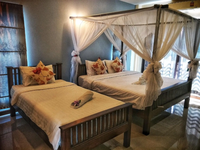 Standard Triple room