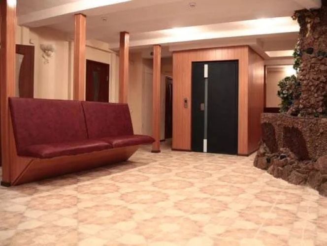 Hotel Zvezda