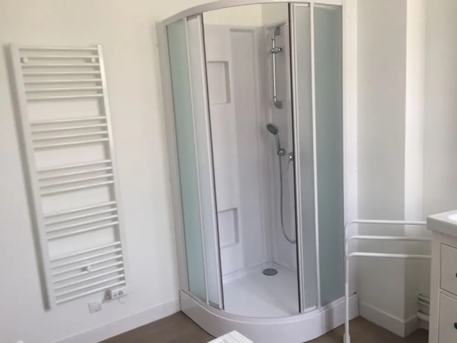Large Comfortable Apartment in Bayeux