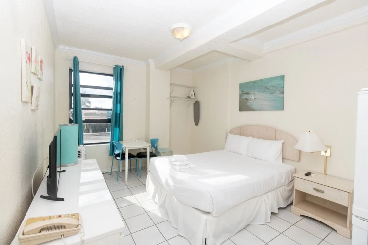 467 Studio Hollywood Beach Resort