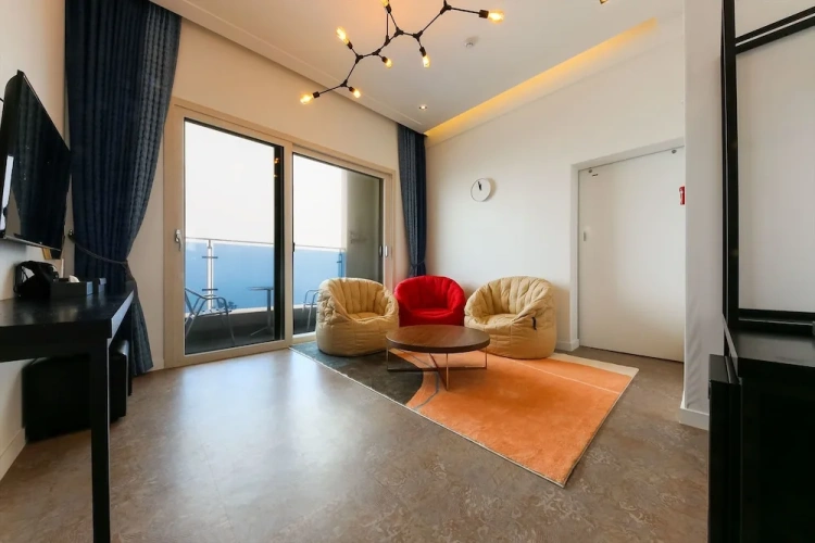 1 Bedroom Deluxe Suite with ocean view