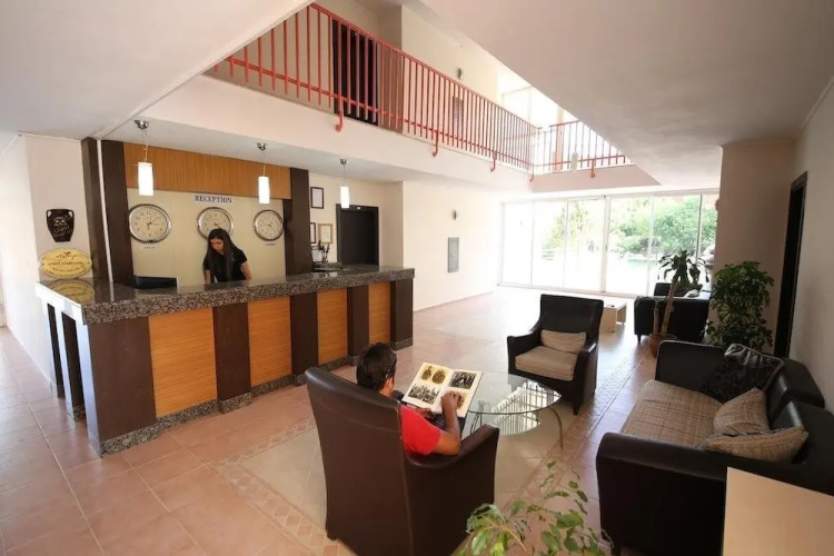 Savrose Suite Hotel