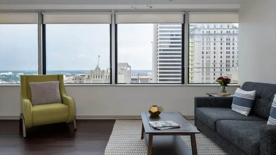 2 Bedrooms Apartment