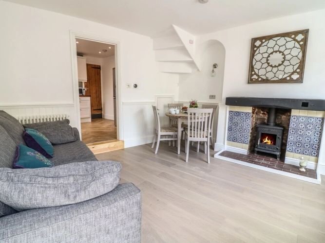 Sunny Cottage