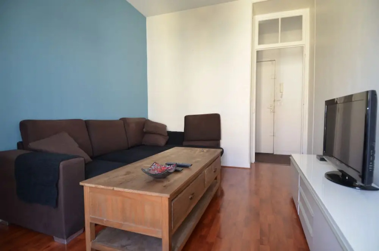 Apartment 5 Persons In Acropolis District In Nice