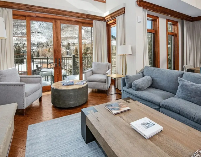 Ritz Carlton Vail #402 4 Bedroom Condo
