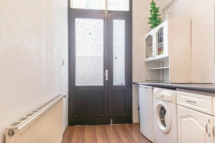 Bright 1BR Apt Perfect for Long Stays