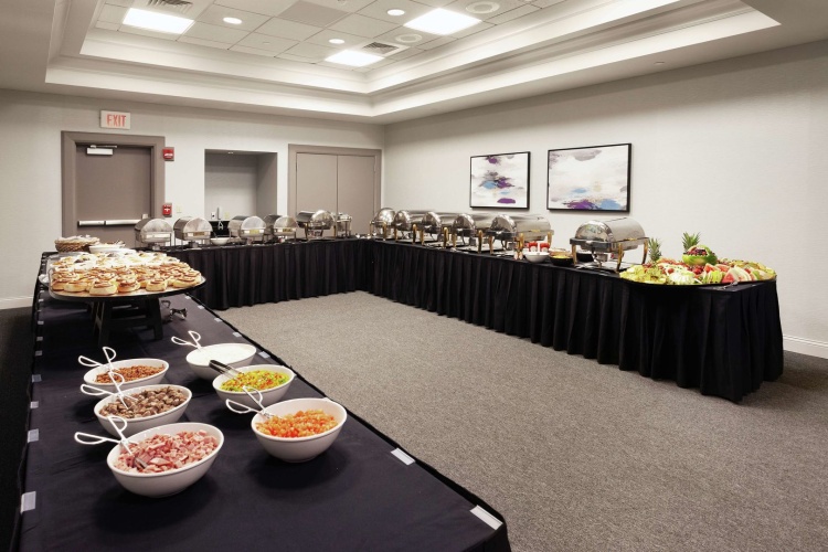 Hilton Garden Inn Chicago North Shore/Evanston photo 15