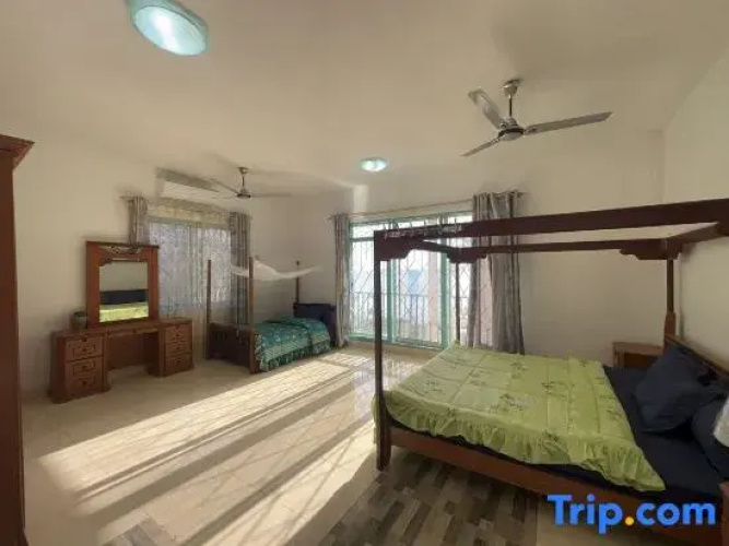 Mango Beach Hotel