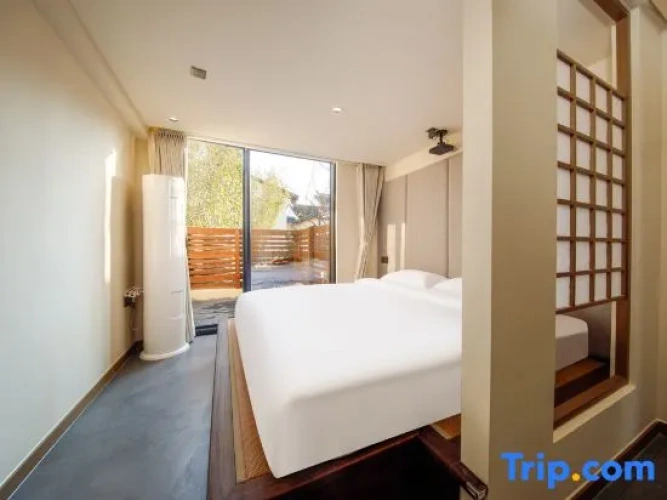 Standard Twin Family room