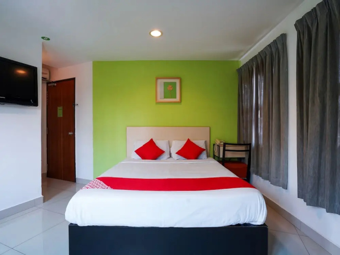 OYO 981 Ant Cave Hotel