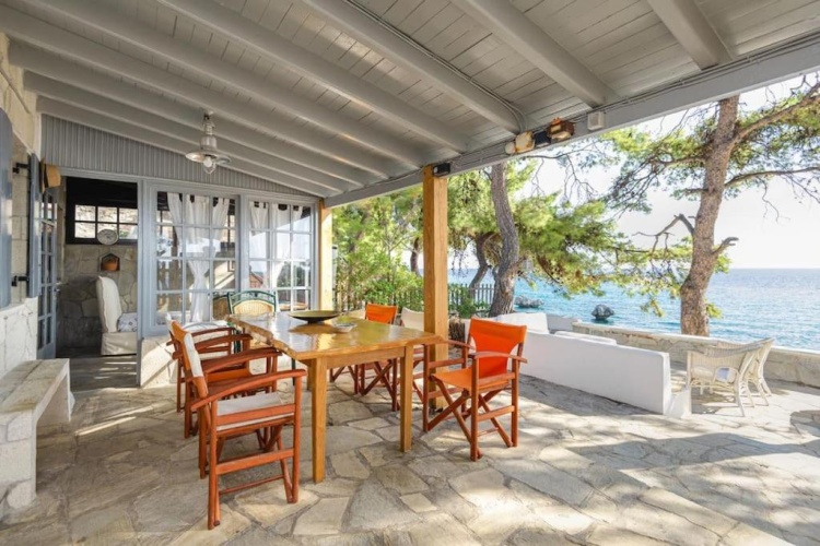 2 Bedrooms Cottage