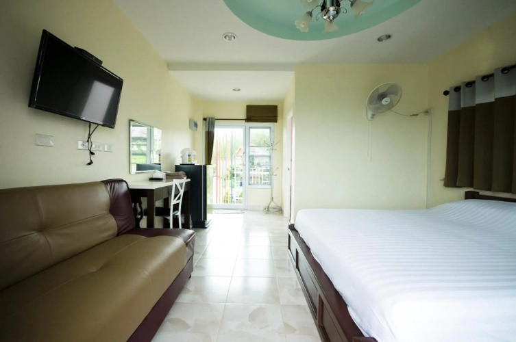 Viewpoint Khaokoh Hotel