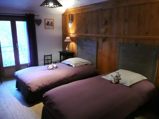 3 Bedrooms Cottage