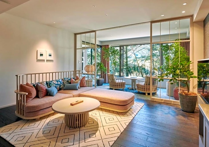 Luxury Twin Suite