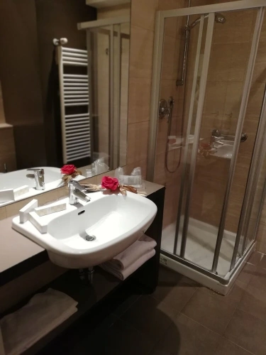 2 Bedrooms Annex Building Suite