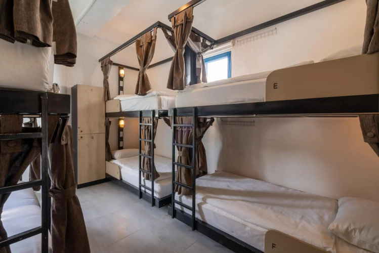 Hop Hostel