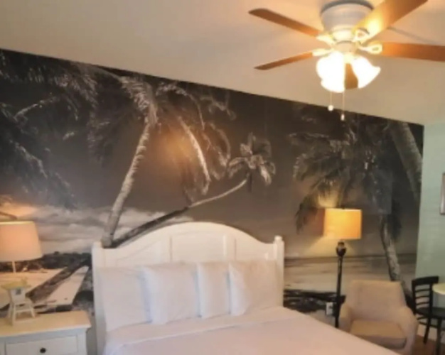 Lido Islander Inn