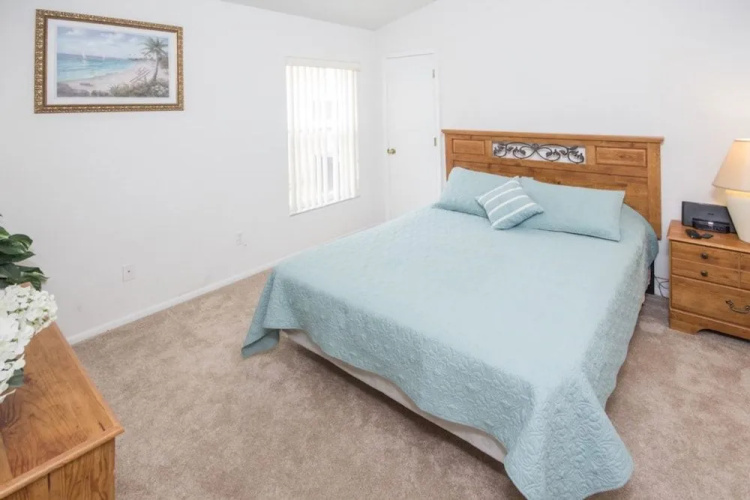 Hampton Lakes 121