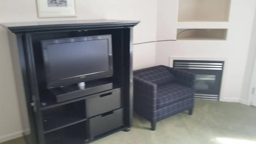 Orca Inn Suites