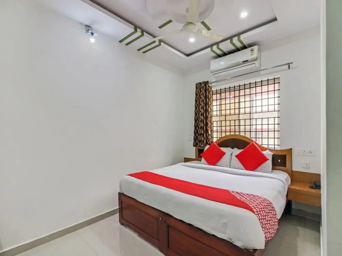 Yesh Comforts By OYO Rooms