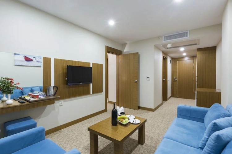 Suite with balcony and with sea view