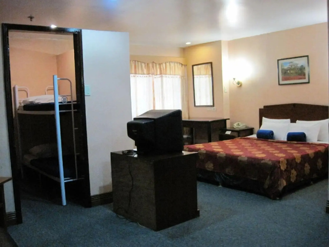 City Travel Hotel