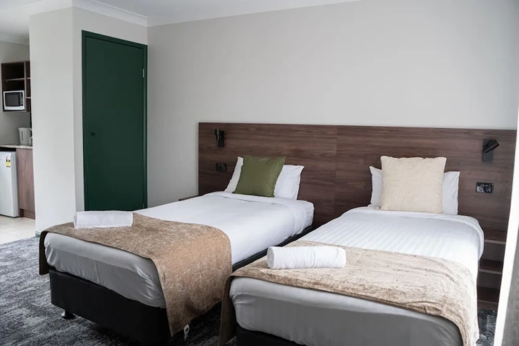 Standard Twin room with balcony