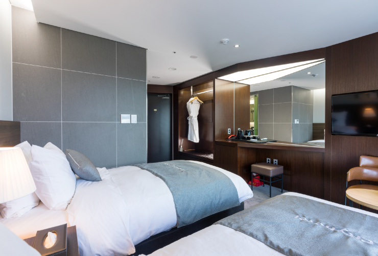 Standard Twin room with mountain view