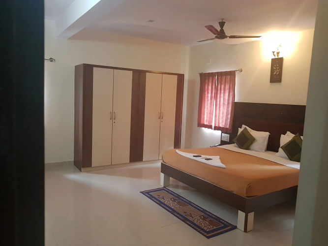 4 Seasons Suites