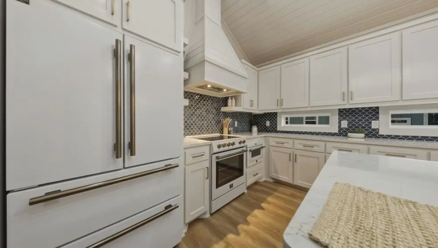 4 Bedrooms Cottage