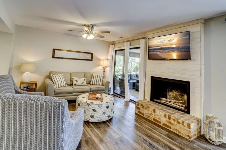 1 West Garrison
