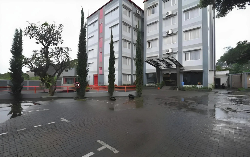 Wirton Dago Hotel