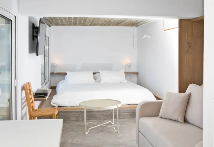 Executive Double Suite with balcony and beachfront