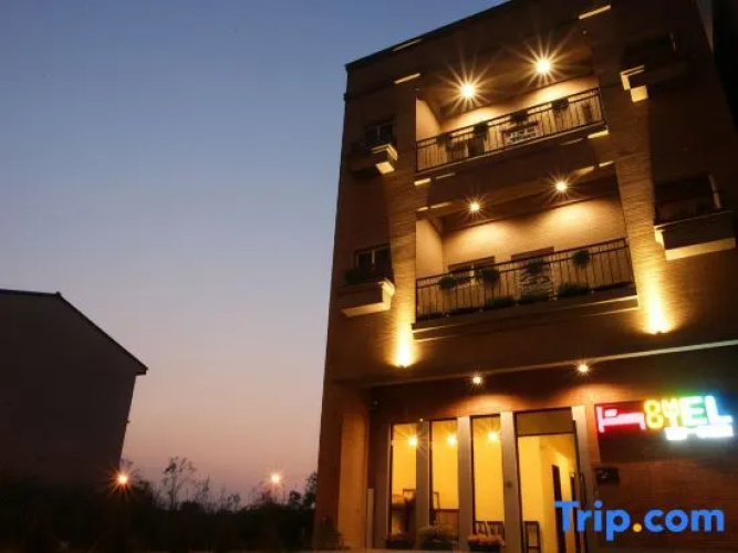 Douzi Home Hotel