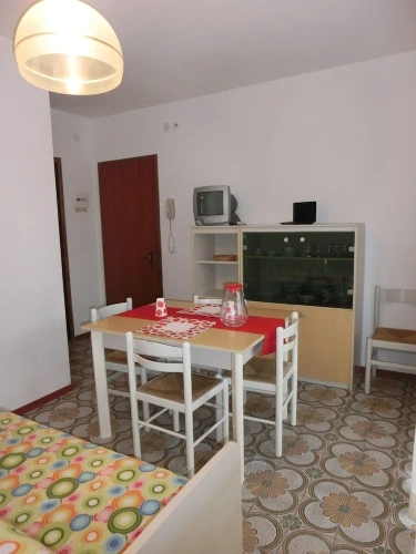 1 Bedroom Apartment with balcony and with city view