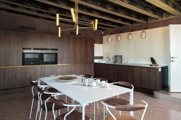 Grand Apartment
