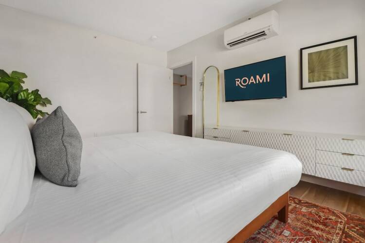 Roami At The Carmela