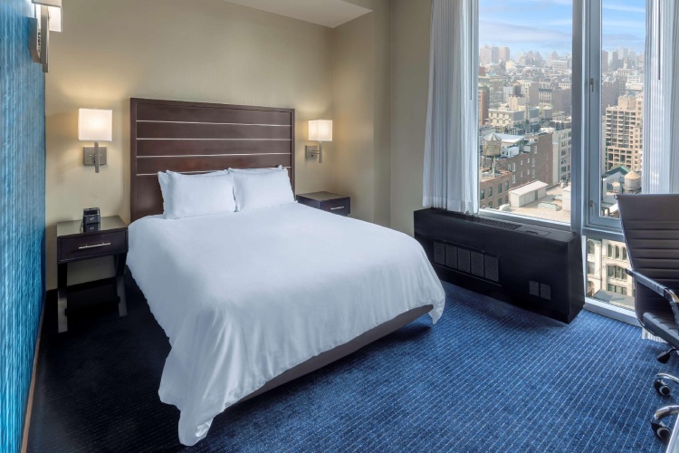 Double room with city view