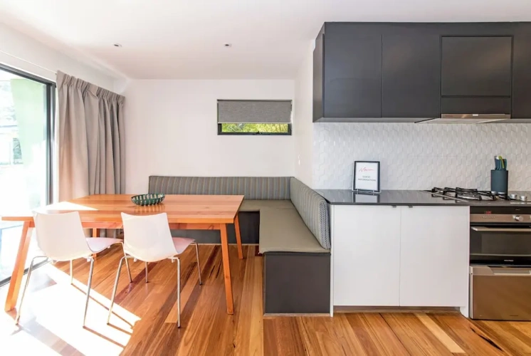 2 Bedrooms Apartment with pool view