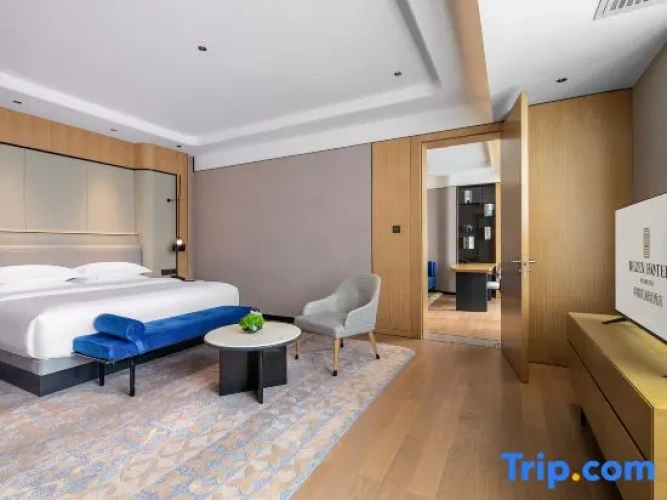 Deluxe Double Suite