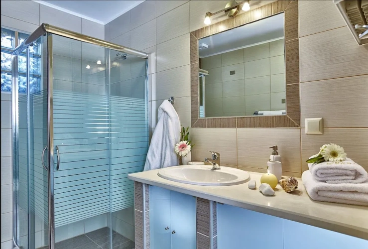 1 Bedroom Apartment with pool view